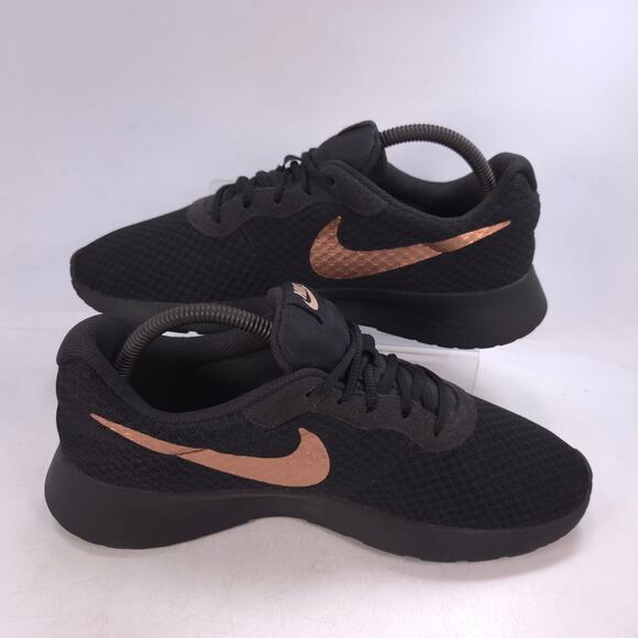 Nike Tanjun Athletic Lace Up Running Shoe Womens Size 9.5 812655-005 Black - Picture 5 of 10
